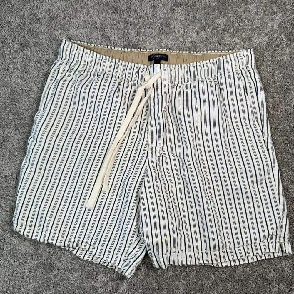 Banana Republic‎ Mens L White Navy Blue Striped Cotton 8” Chino Jogger Shorts